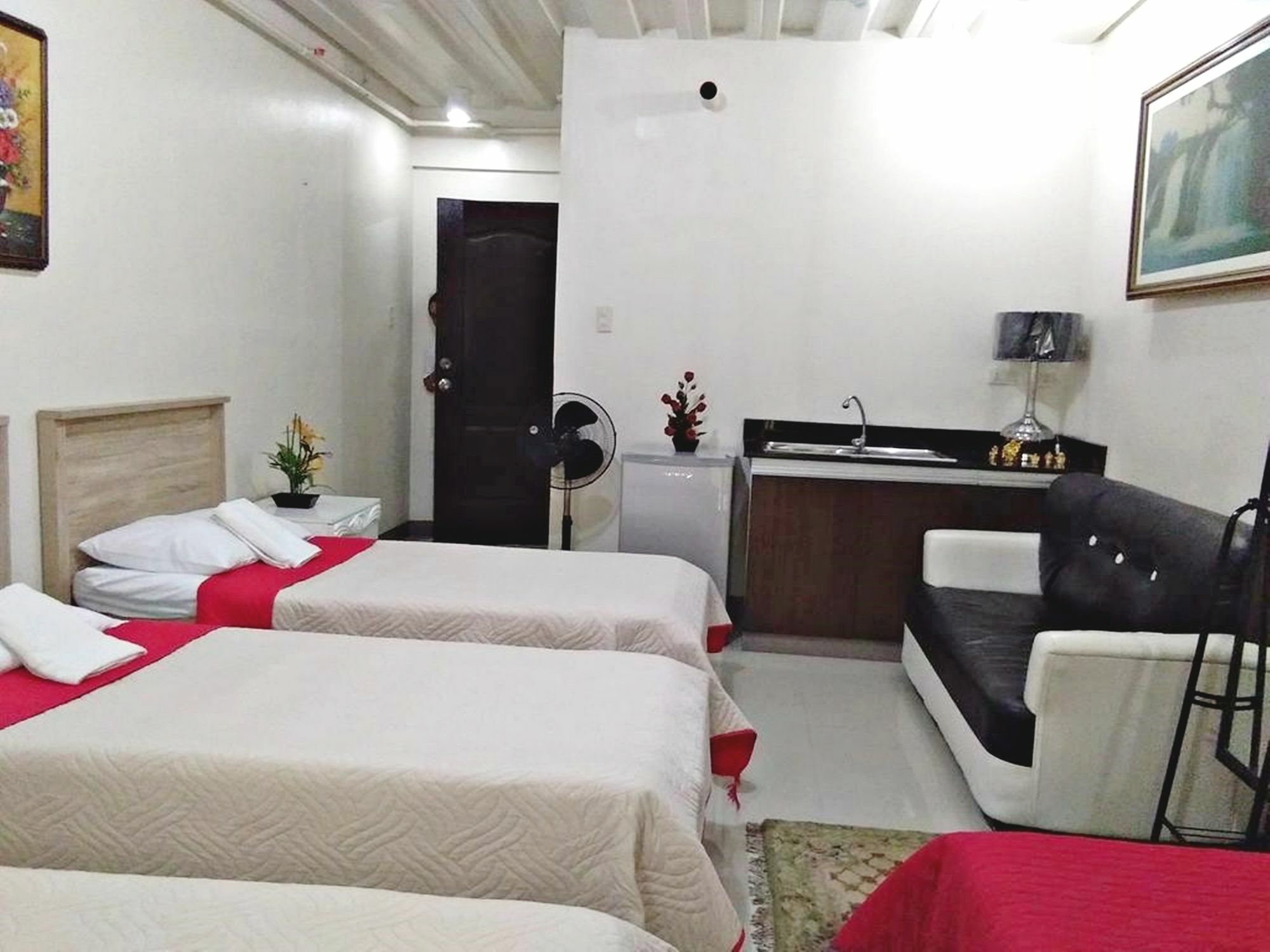 Kassel Del Amor Transit Airport Lodge Paranaque City Екстер'єр фото
